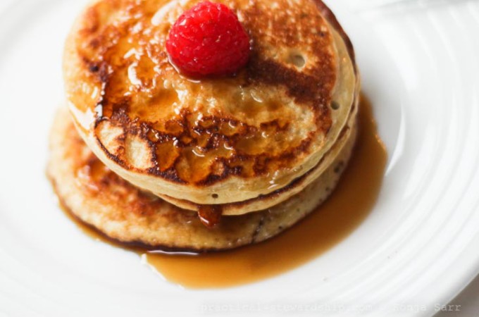 4 Ingredient Protein Packed Pancakes-3