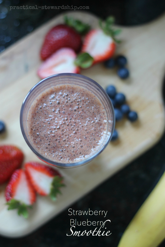  Smoothie aux Fraises et aux myrtilles 