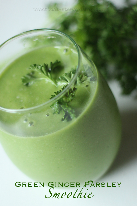 Green Ginger Parsley Smoothie