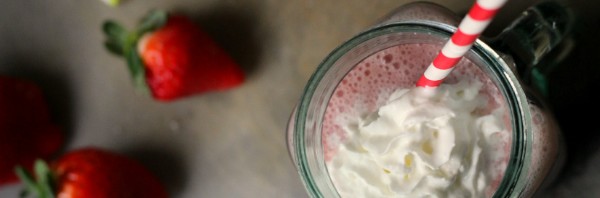 Strawberry Shortcake Smoothie with Strawberries