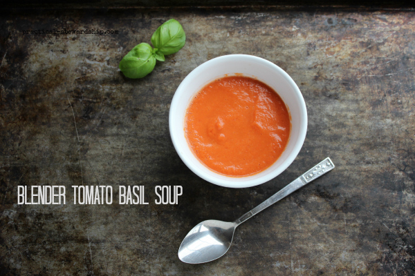 Vegane Tomaten-Basilikum-Suppe