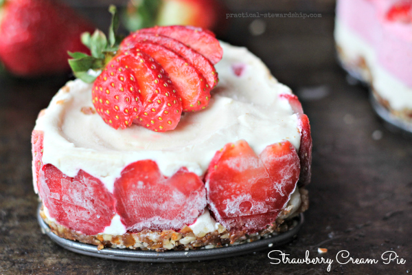 Strawberry Cream Pie Side