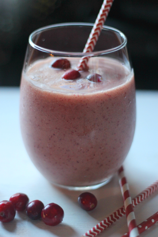 Detoxifying Cranberry Ginger Smoothie